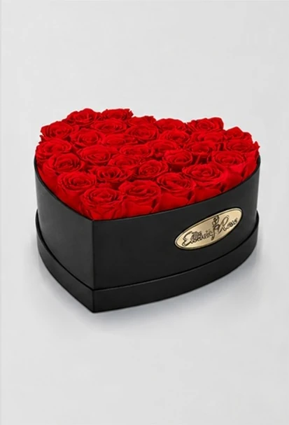 30 Preserved Roses Black Heart Box